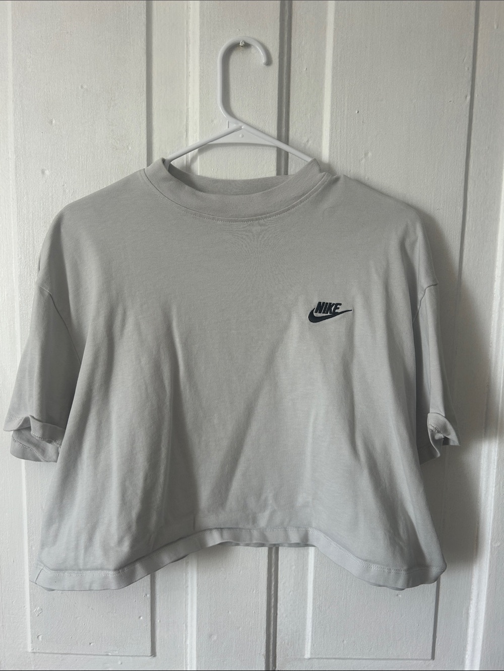 Nike Boxy Cropped Tee in Light Gray